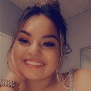 Meet your Posher, Jenifer